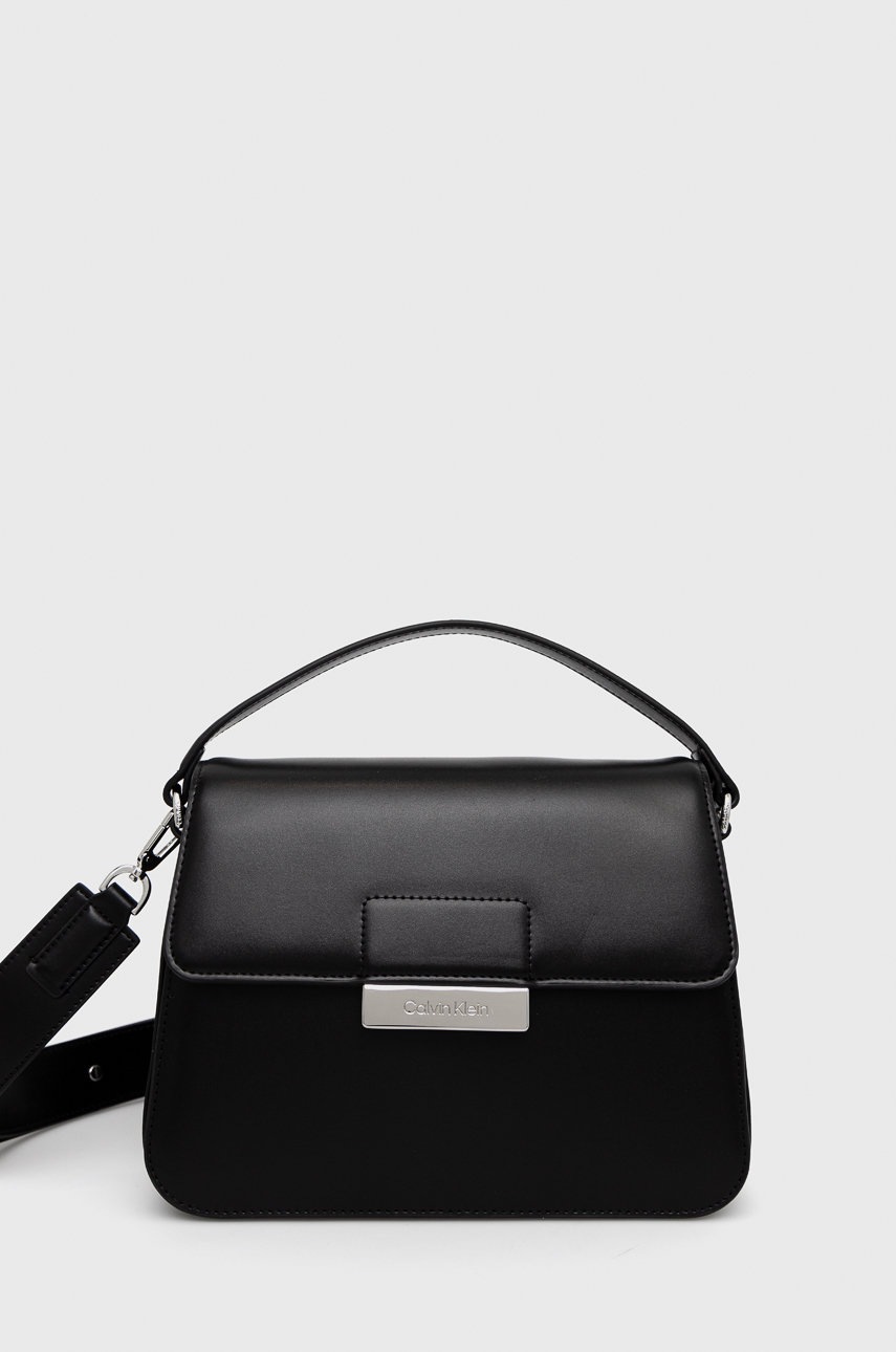 

Чанта Calvin Klein в черно, Черен