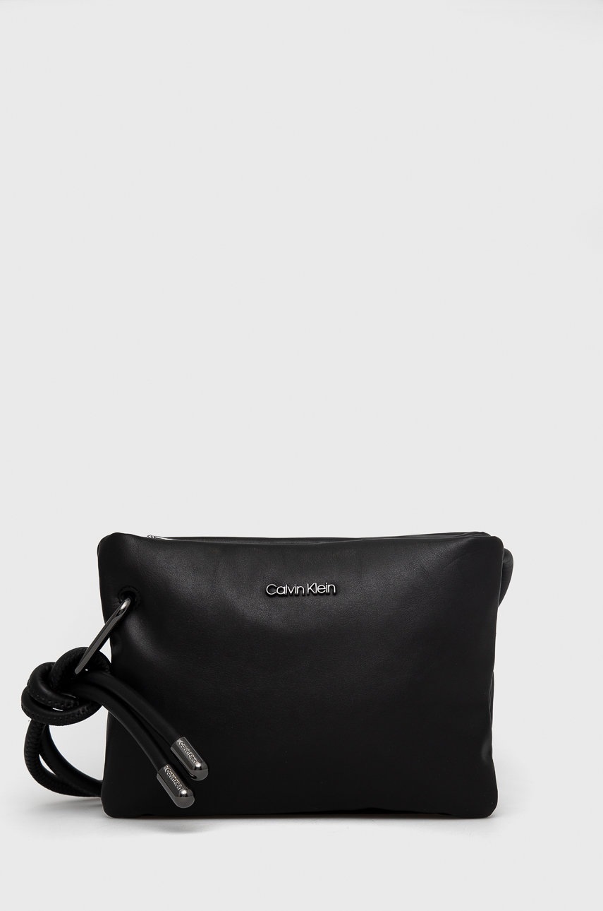 

Чанта Calvin Klein в черно, Черен