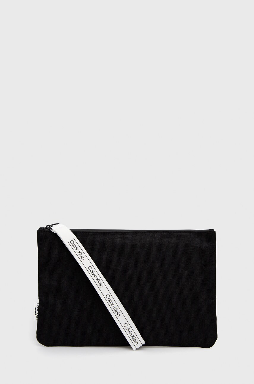

Козметична чанта Calvin Klein в черно, Черен