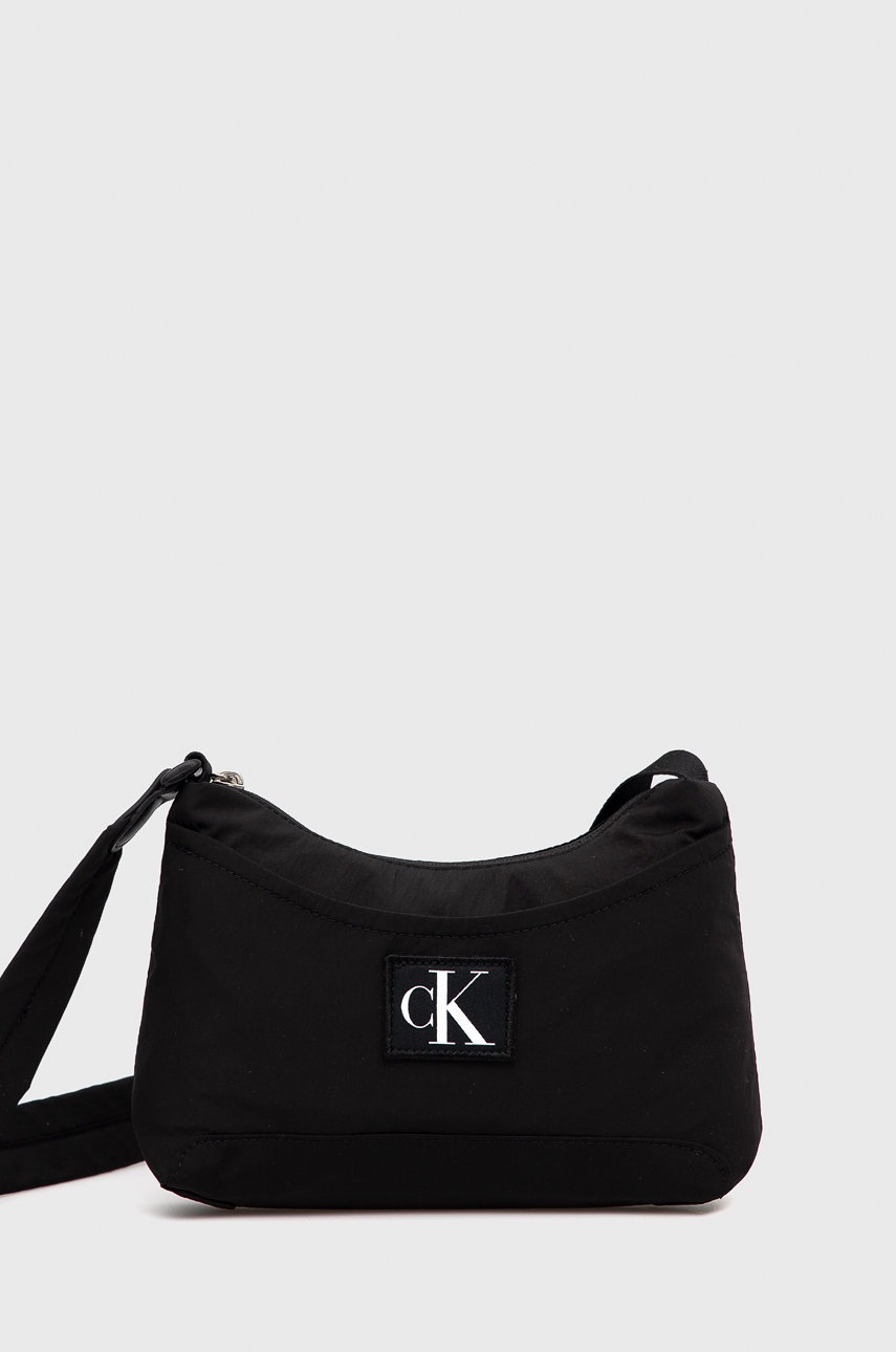 

Чанта Calvin Klein Jeans в черно, Черен