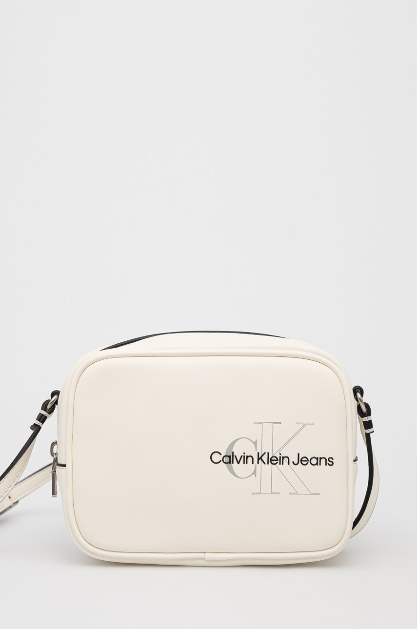 

Чанта Calvin Klein Jeans в бяло, Бял