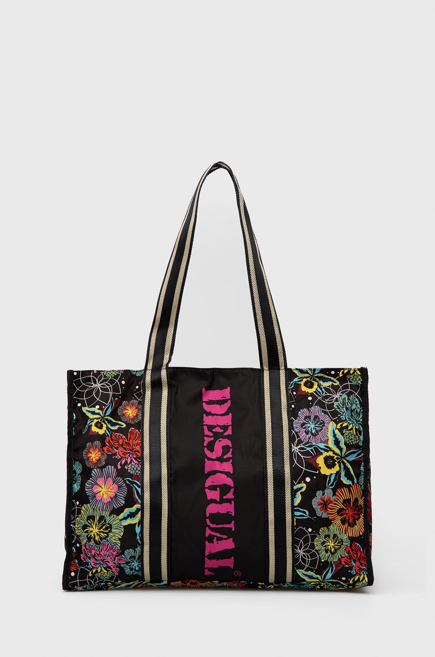 

Чанта Desigual в черно, Черен
