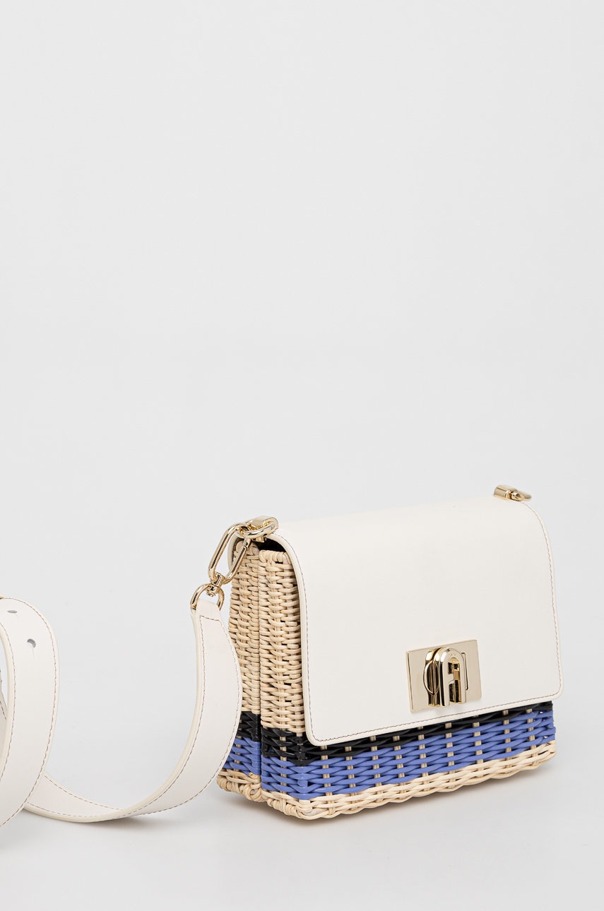 

Сумочка Furla цвет белый