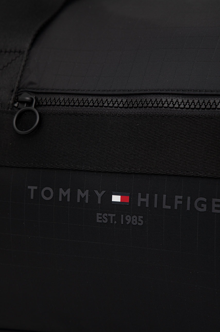 

Сумка Tommy Hilfiger колір чорний