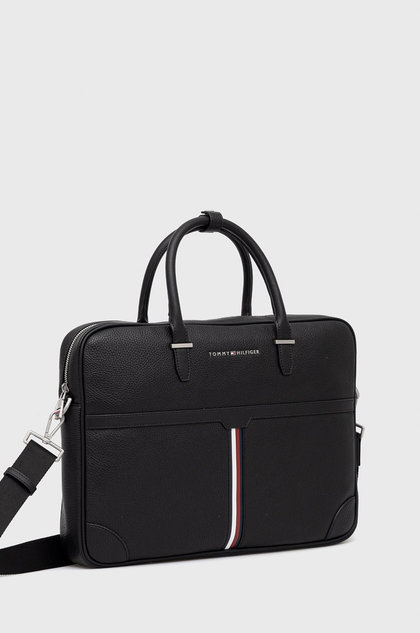 

Сумка Tommy Hilfiger цвет чёрный