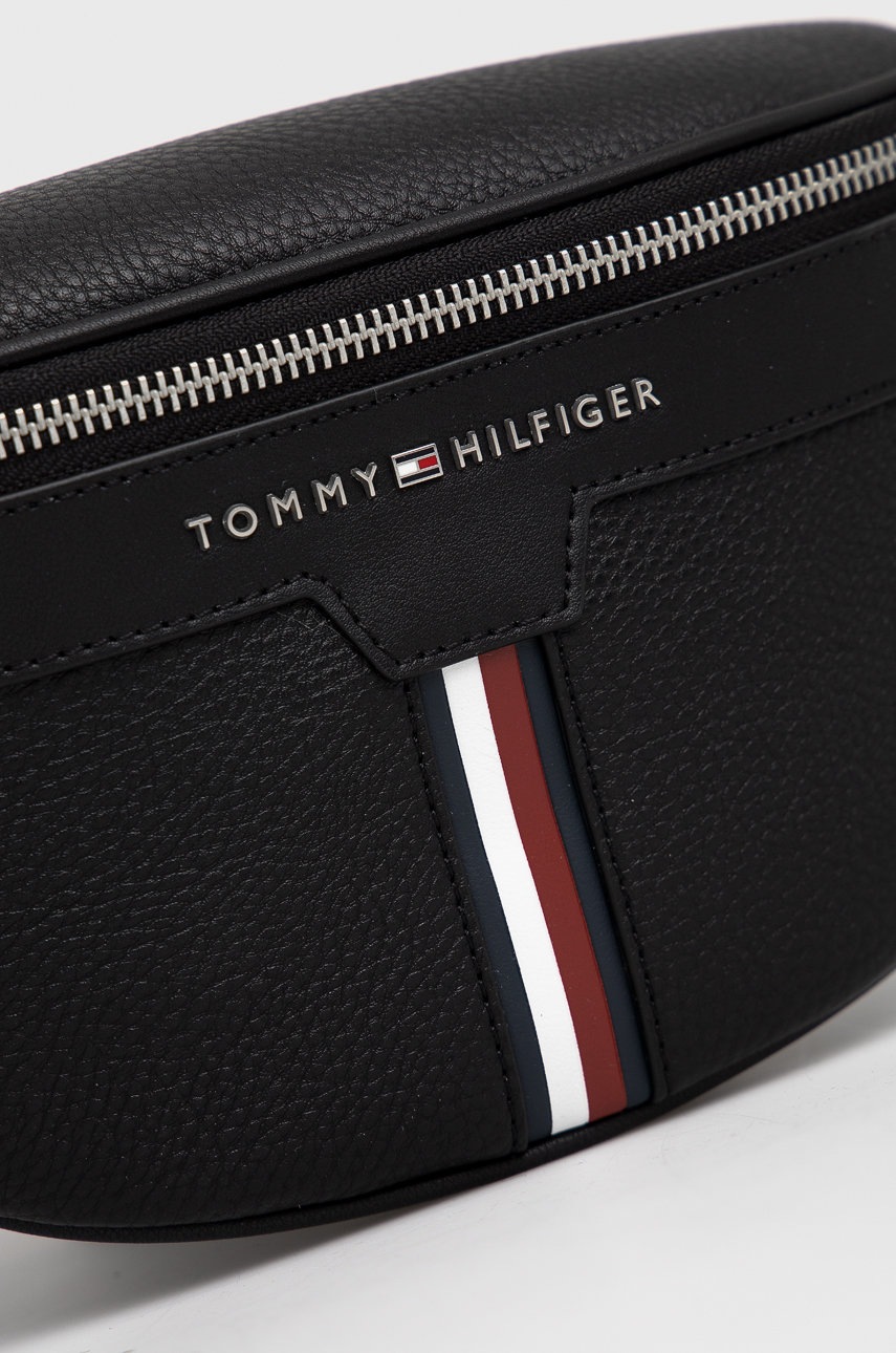 

Сумка на пояс Tommy Hilfiger колір чорний