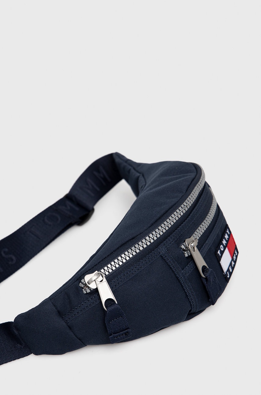 

Сумка на пояс Tommy Jeans цвет синий