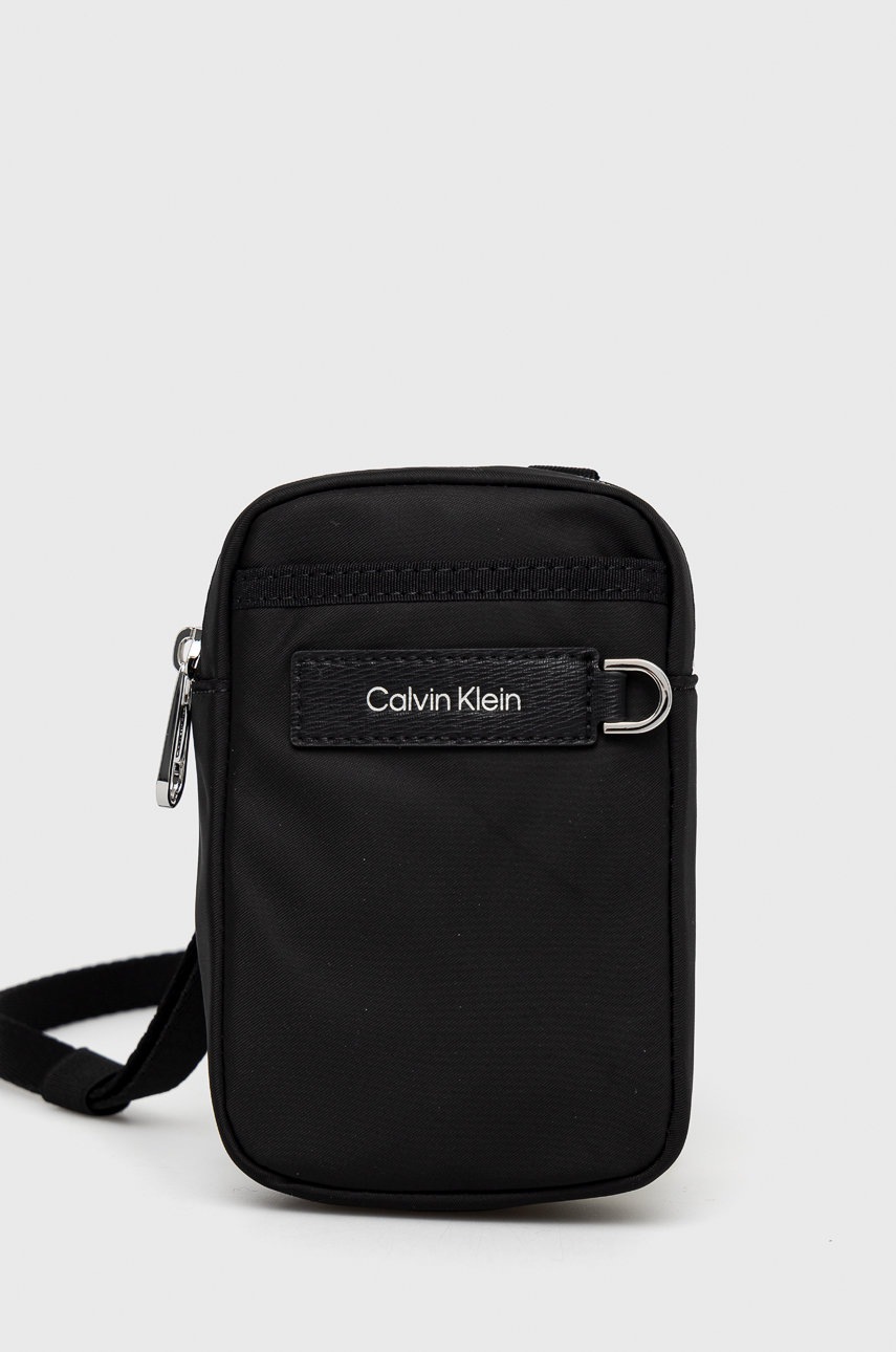 

Чанта през рамо Calvin Klein в черно, Черен