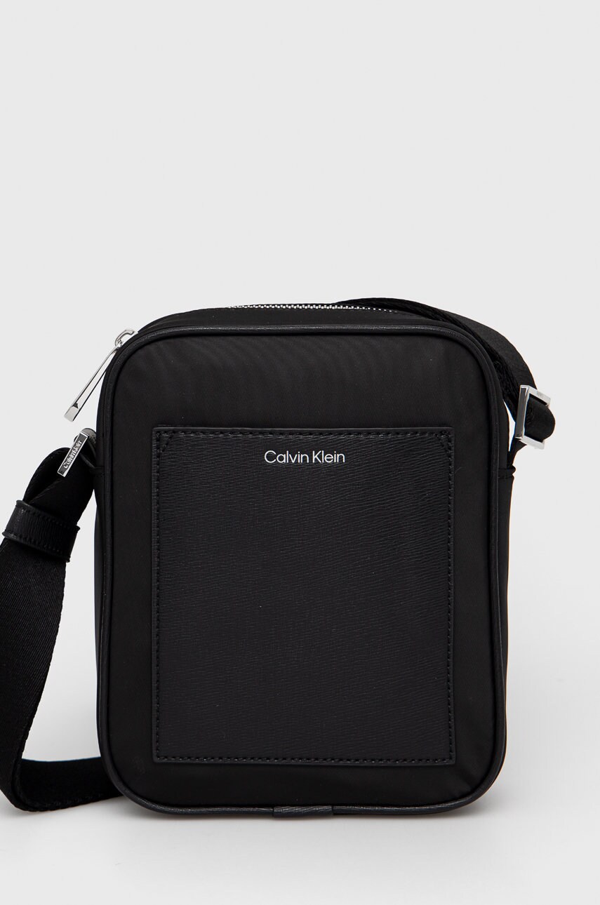

Чанта през рамо Calvin Klein в черно, Черен