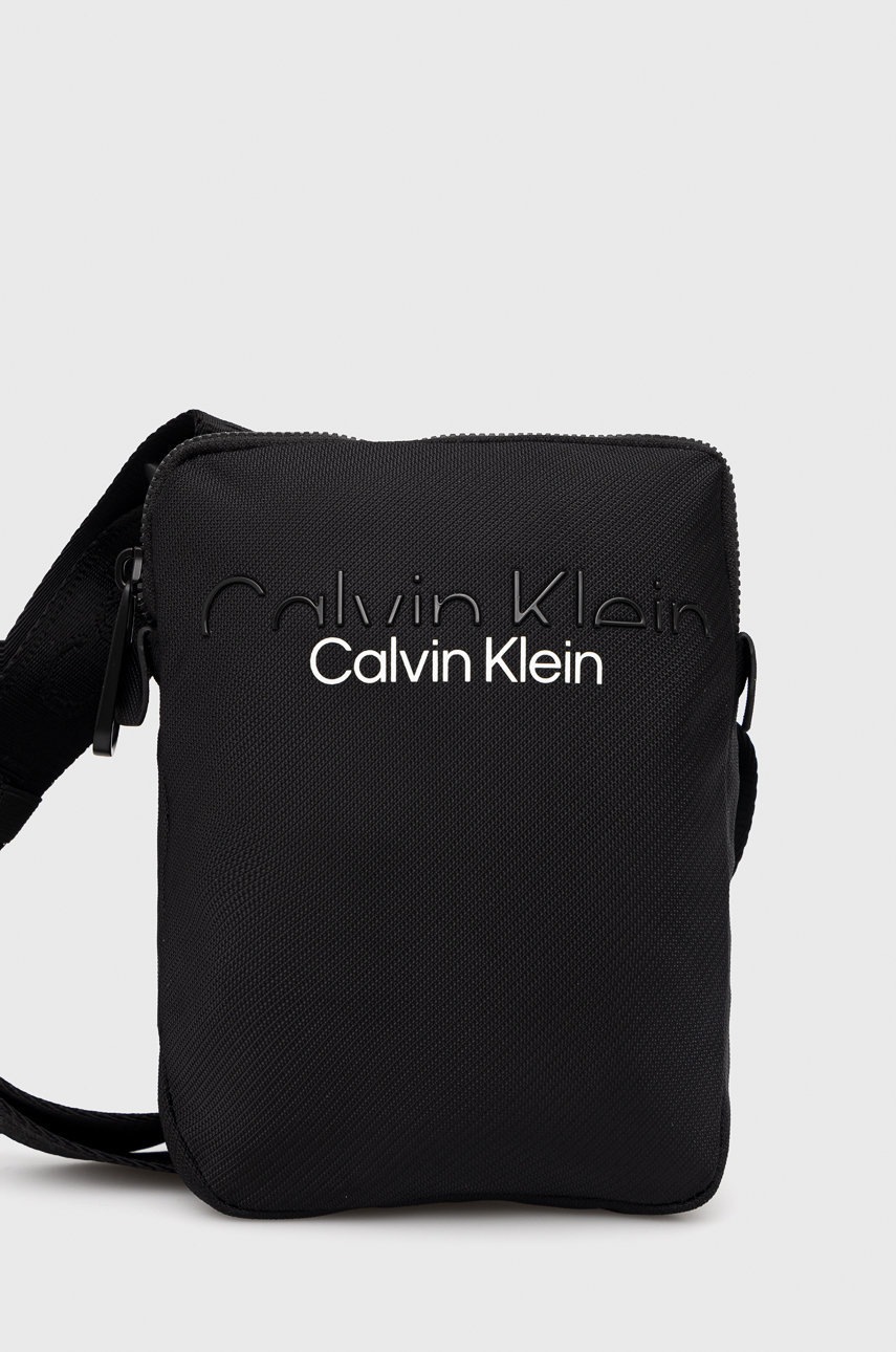 

Чанта през рамо Calvin Klein в черно, Черен