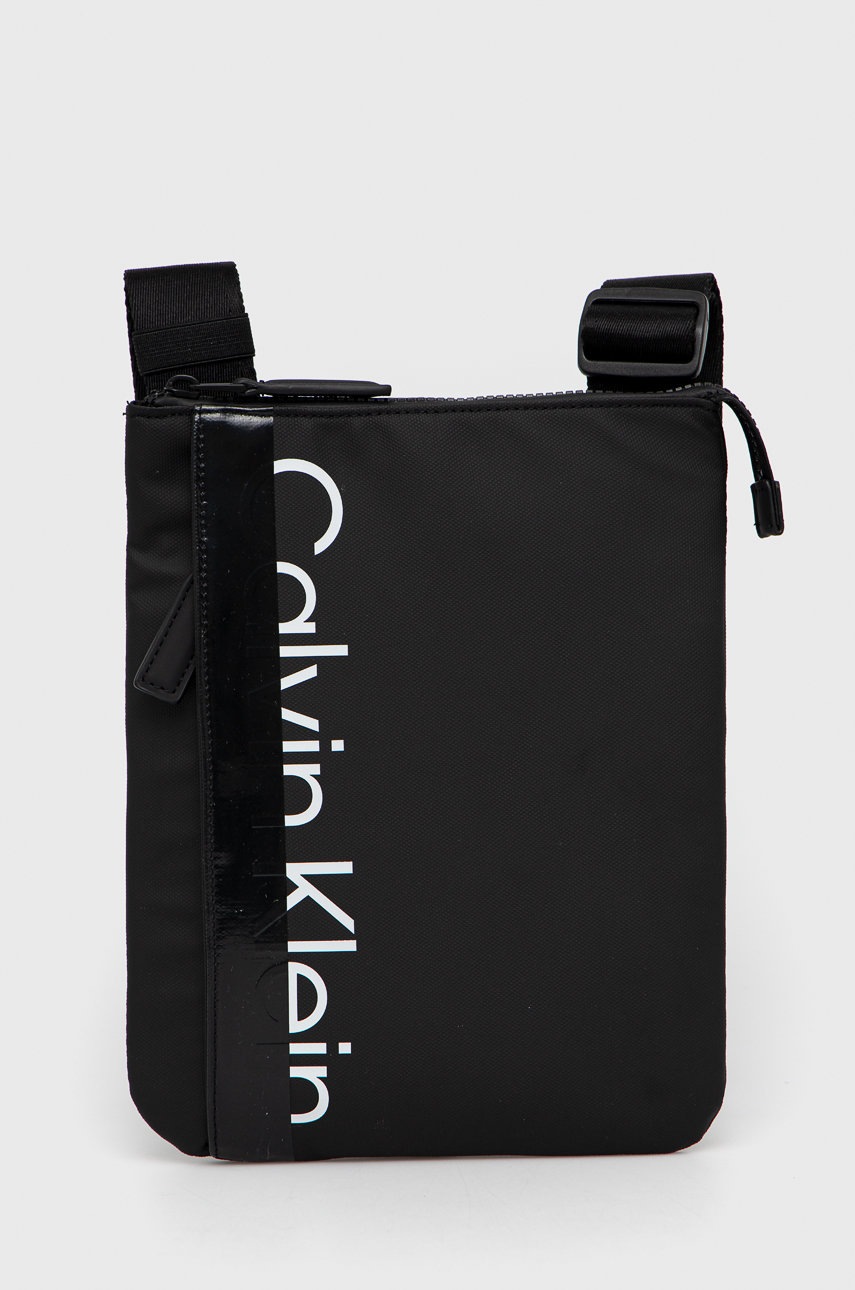 

Чанта през рамо Calvin Klein в черно, Черен