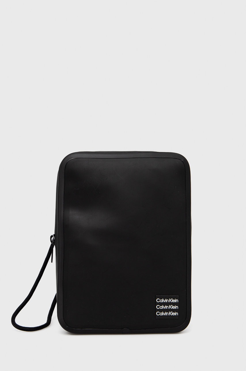 

Чанта през рамо Calvin Klein в черно, Черен