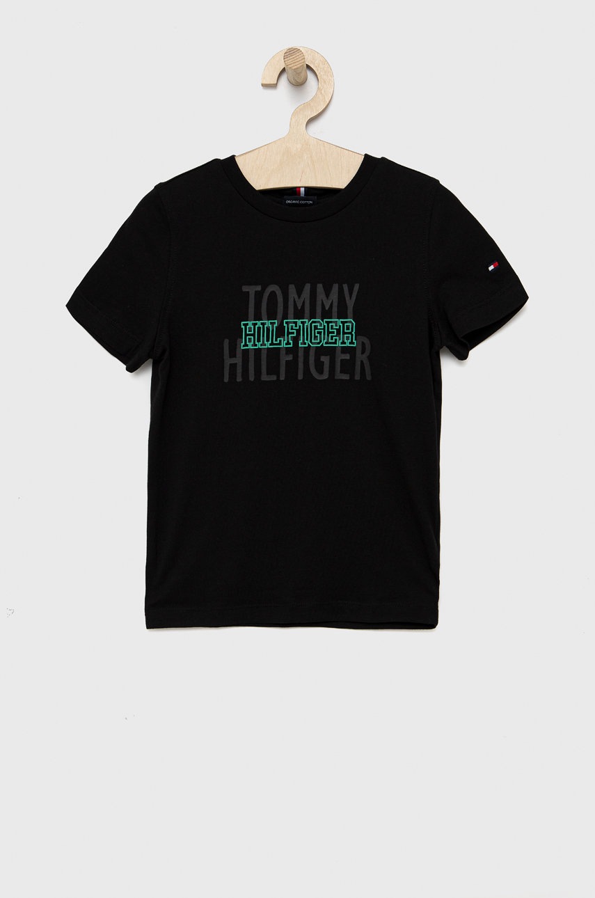 

Детска памучна тениска Tommy Hilfiger в черно с принт, Черен