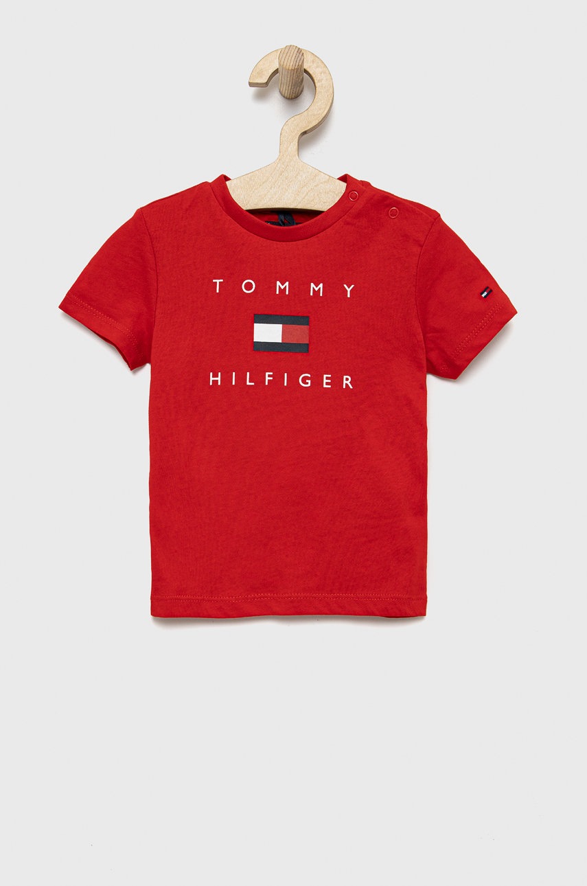 

Детска памучна тениска Tommy Hilfiger в червено с принт, Червен