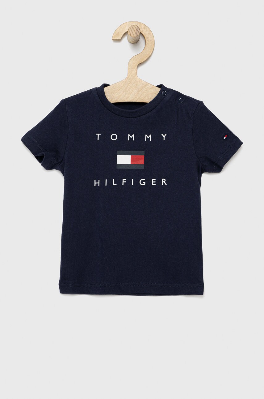 

Детска памучна тениска Tommy Hilfiger в тъмносиньо с принт, Тъмносин