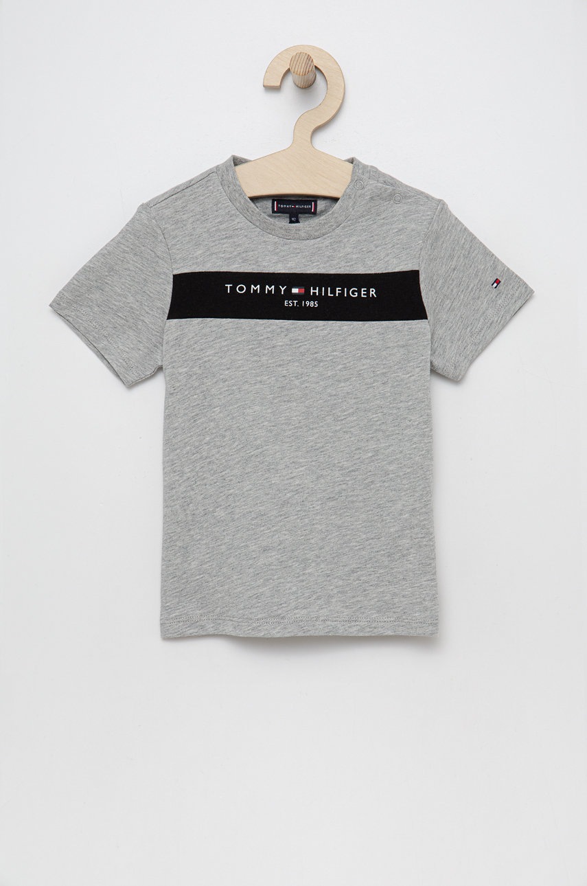 

Детска памучна тениска Tommy Hilfiger в сиво меланж на, Сив