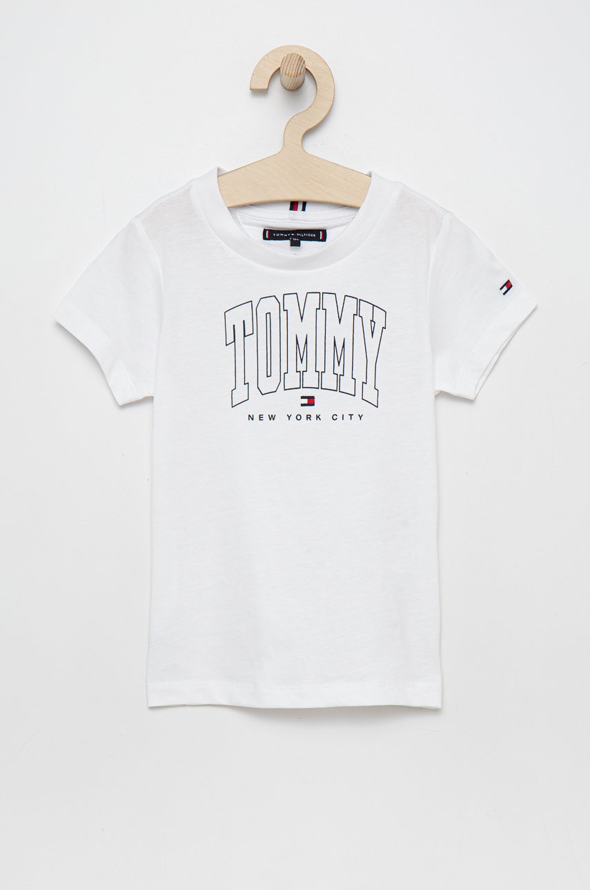 

Детска памучна тениска Tommy Hilfiger в бяло с принт, Бял