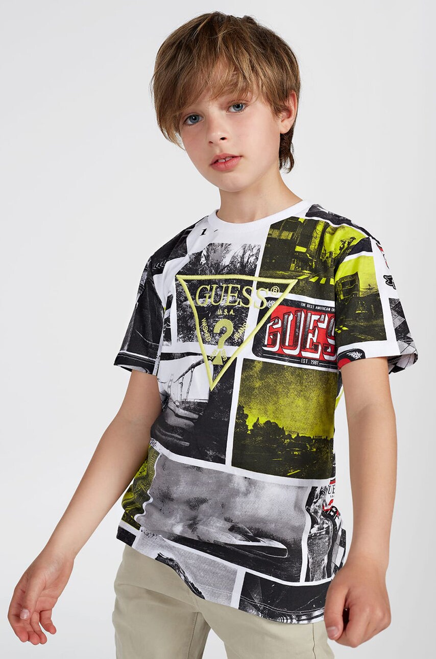 

Детска памучна тениска Guess с десен, Многоцветен