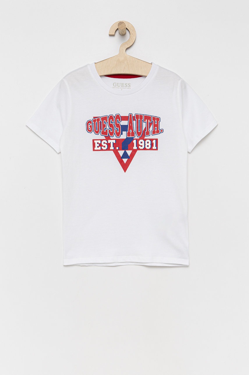 

Детска памучна тениска Guess в бяло с принт, Бял