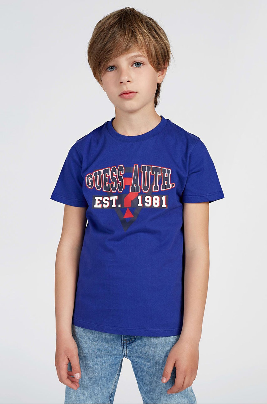 

Детска памучна тениска Guess с принт, Син