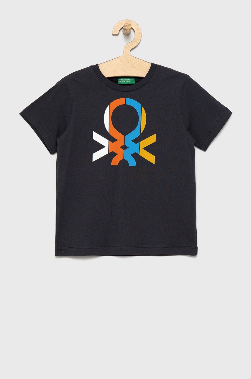 

Детска памучна тениска United Colors of Benetton в сиво с принт, Сив