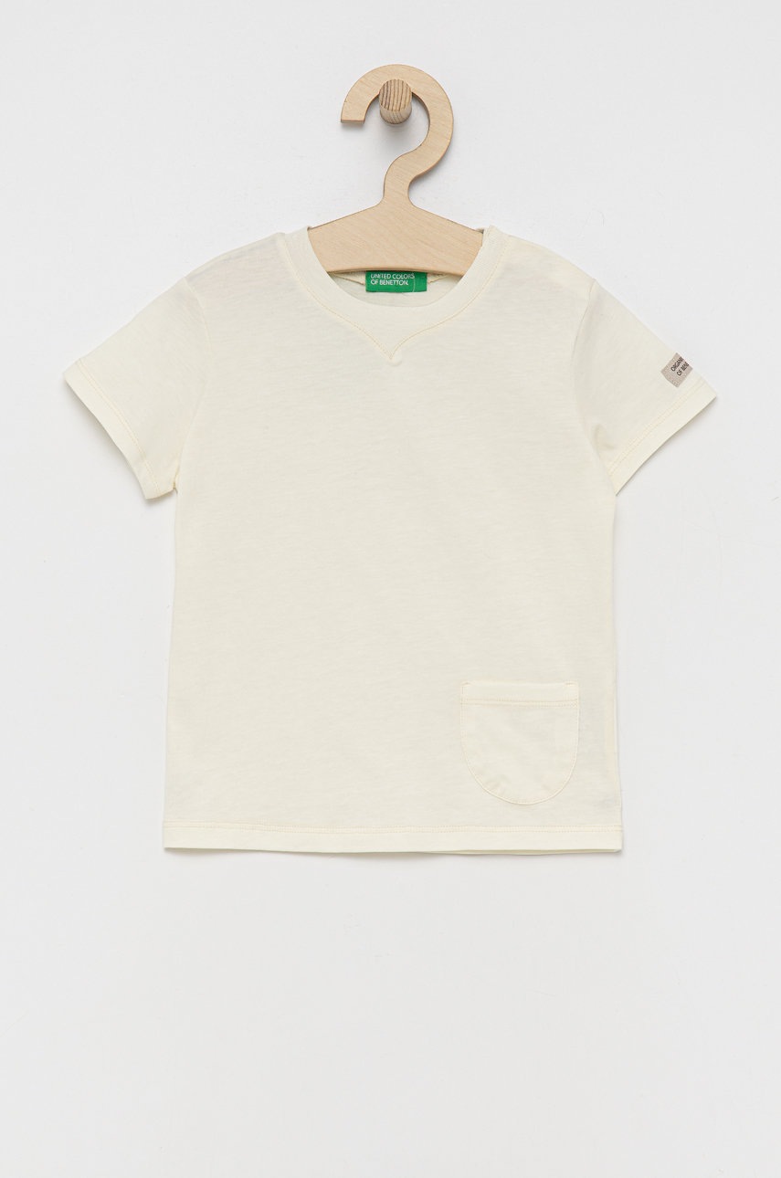 

Детская хлопковая футболка United Colors of Benetton цвет бежевый гладкий