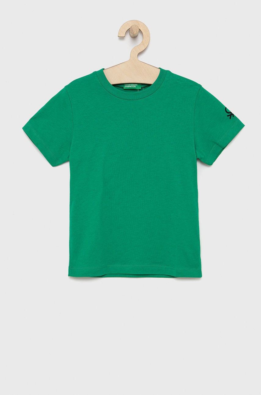 

Детска памучна тениска United Colors of Benetton в зелено с изчистен дизайн, Зелен