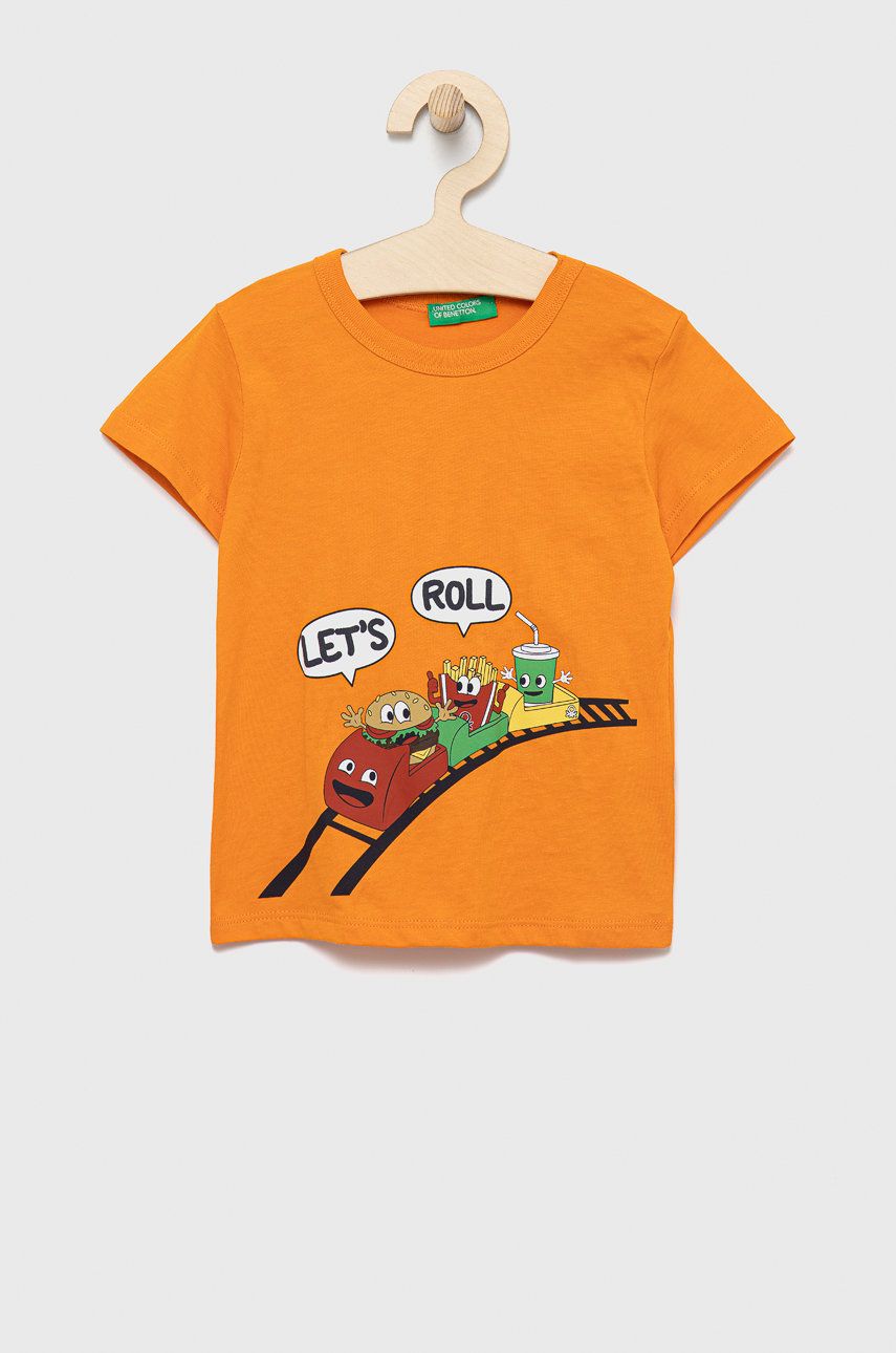 Levně Dětské bavlněné tričko United Colors of Benetton oranžová barva, s potiskem