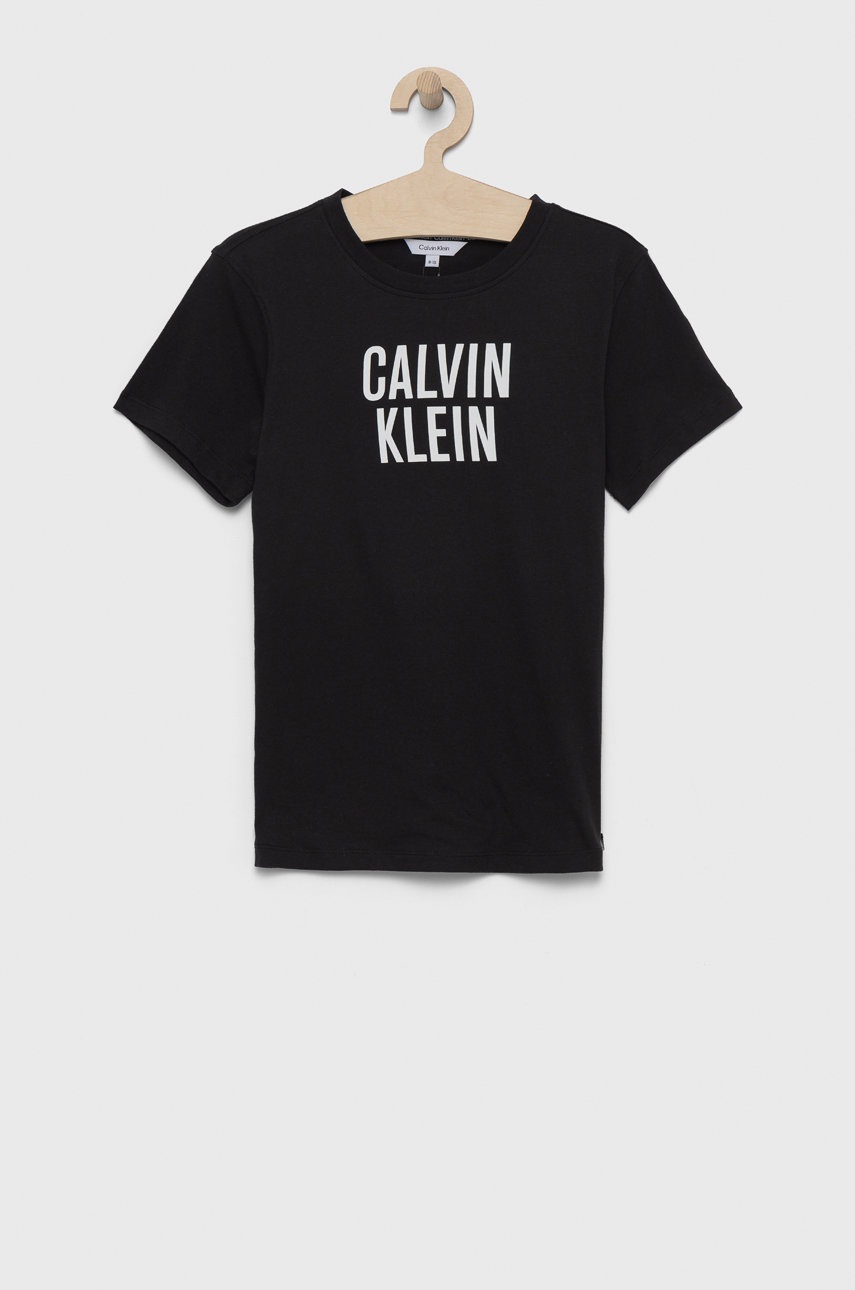 

Детска памучна тениска Calvin Klein Jeans в черно с принт, Черен