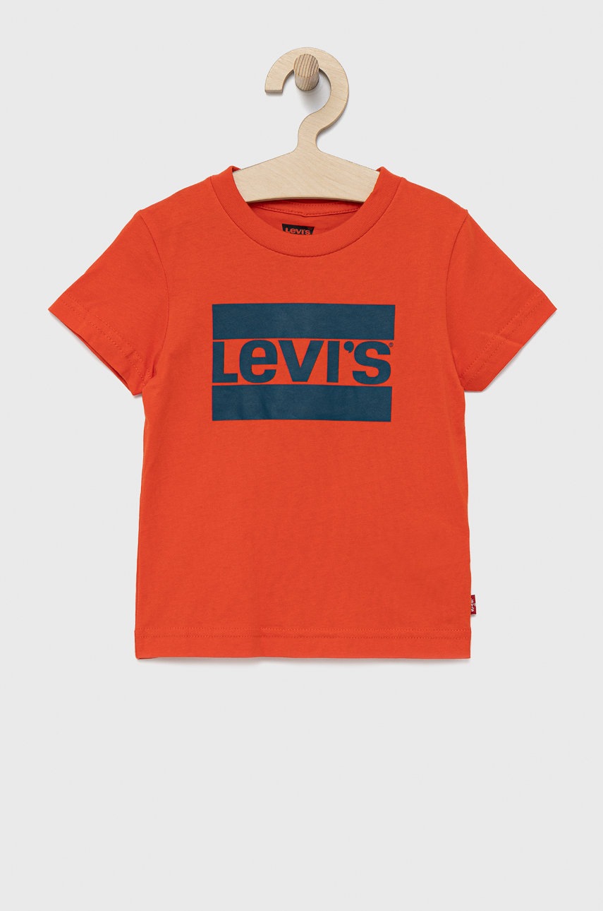 

Детска памучна тениска Levi's в червено с принт, Червен