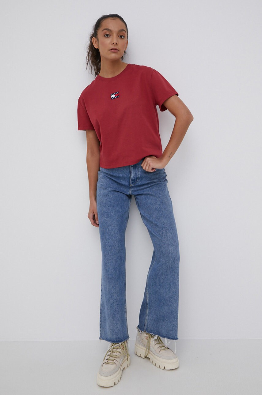 

Футболка Tommy Jeans женский цвет красный