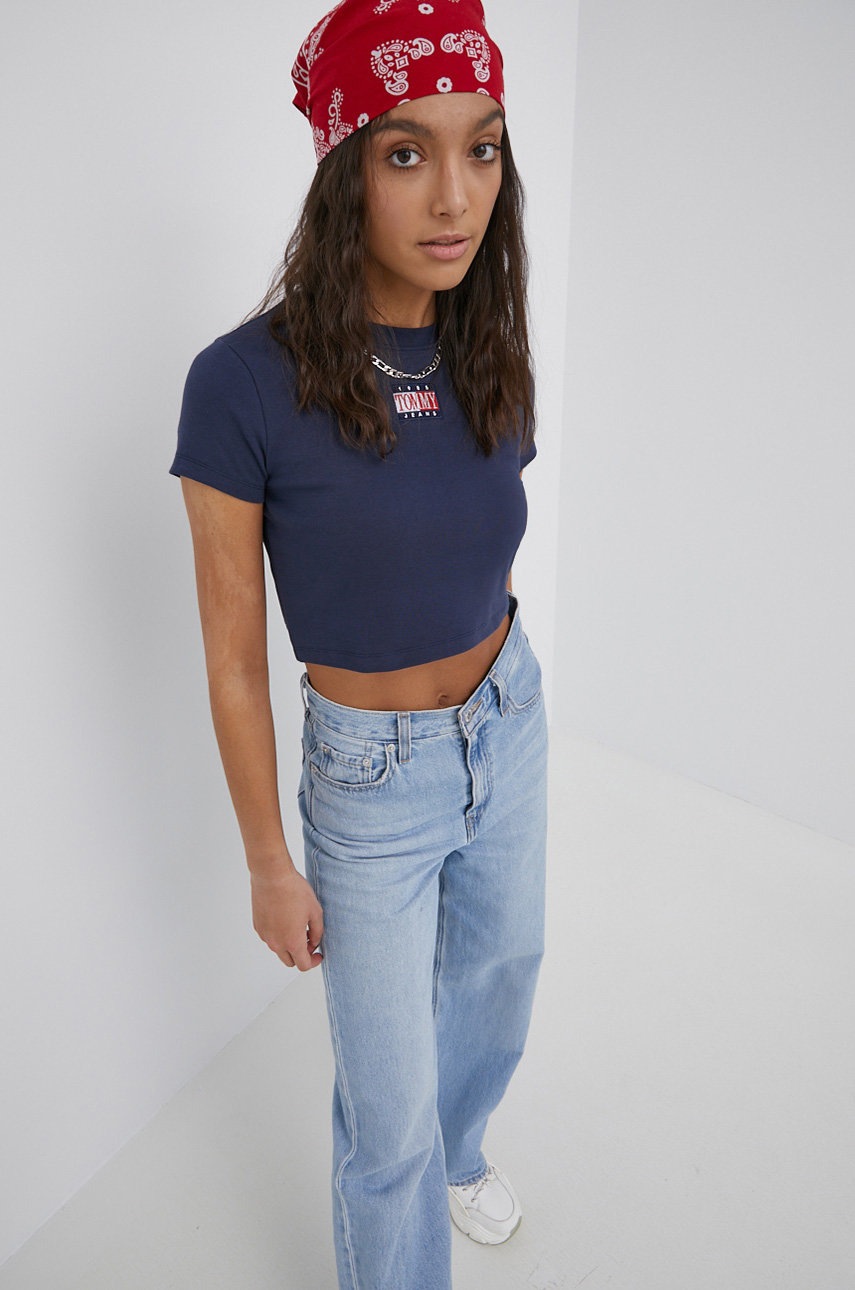 

Тениска Tommy Jeans дамска в тъмносиньо, Тъмносин