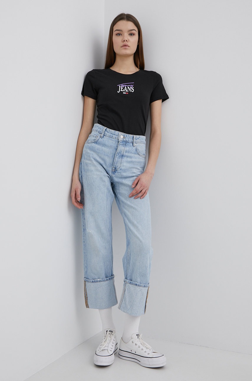 

Футболка Tommy Jeans женский цвет чёрный