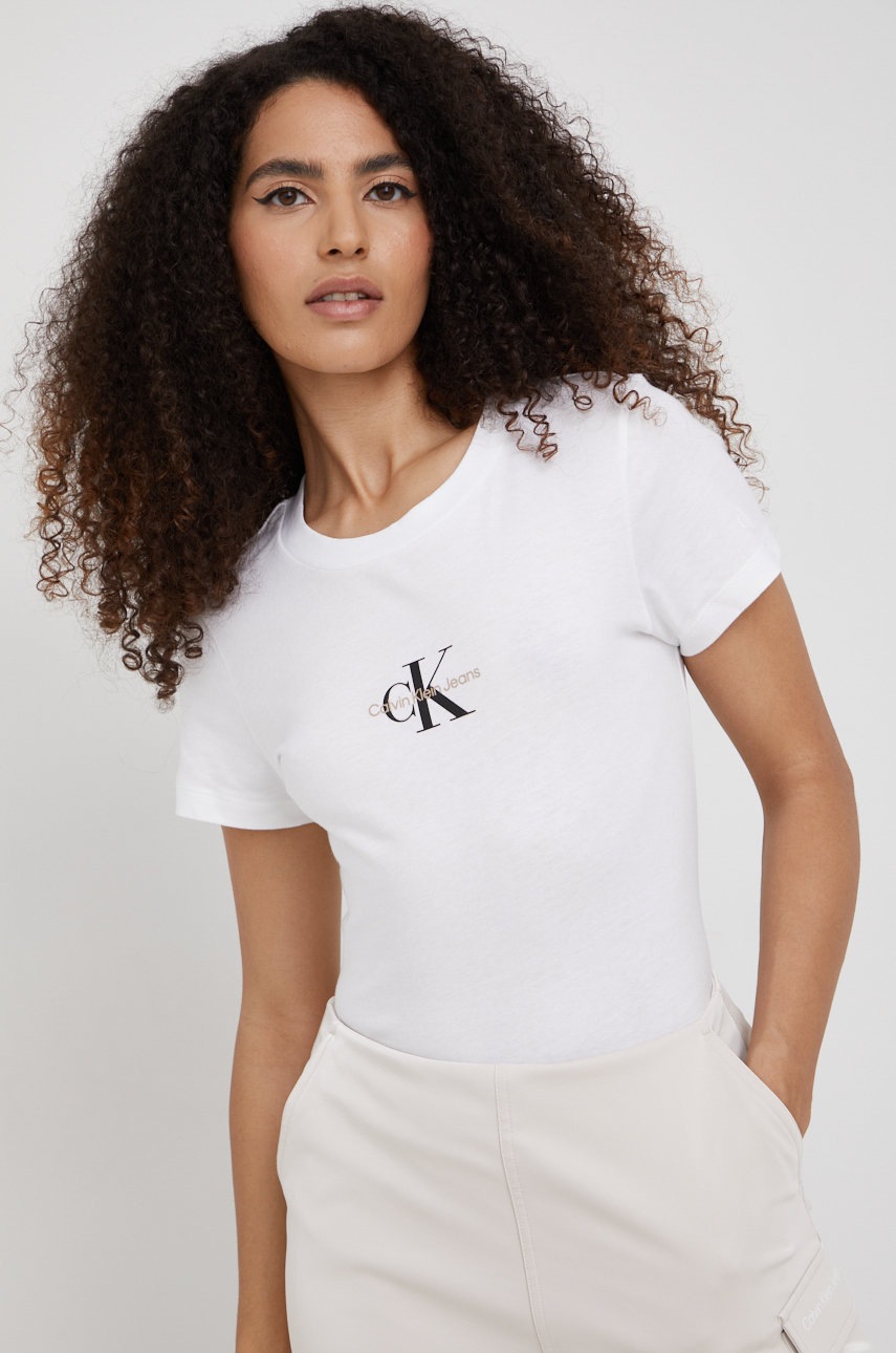 

Памучна тениска Calvin Klein Jeans в бяло, Бял