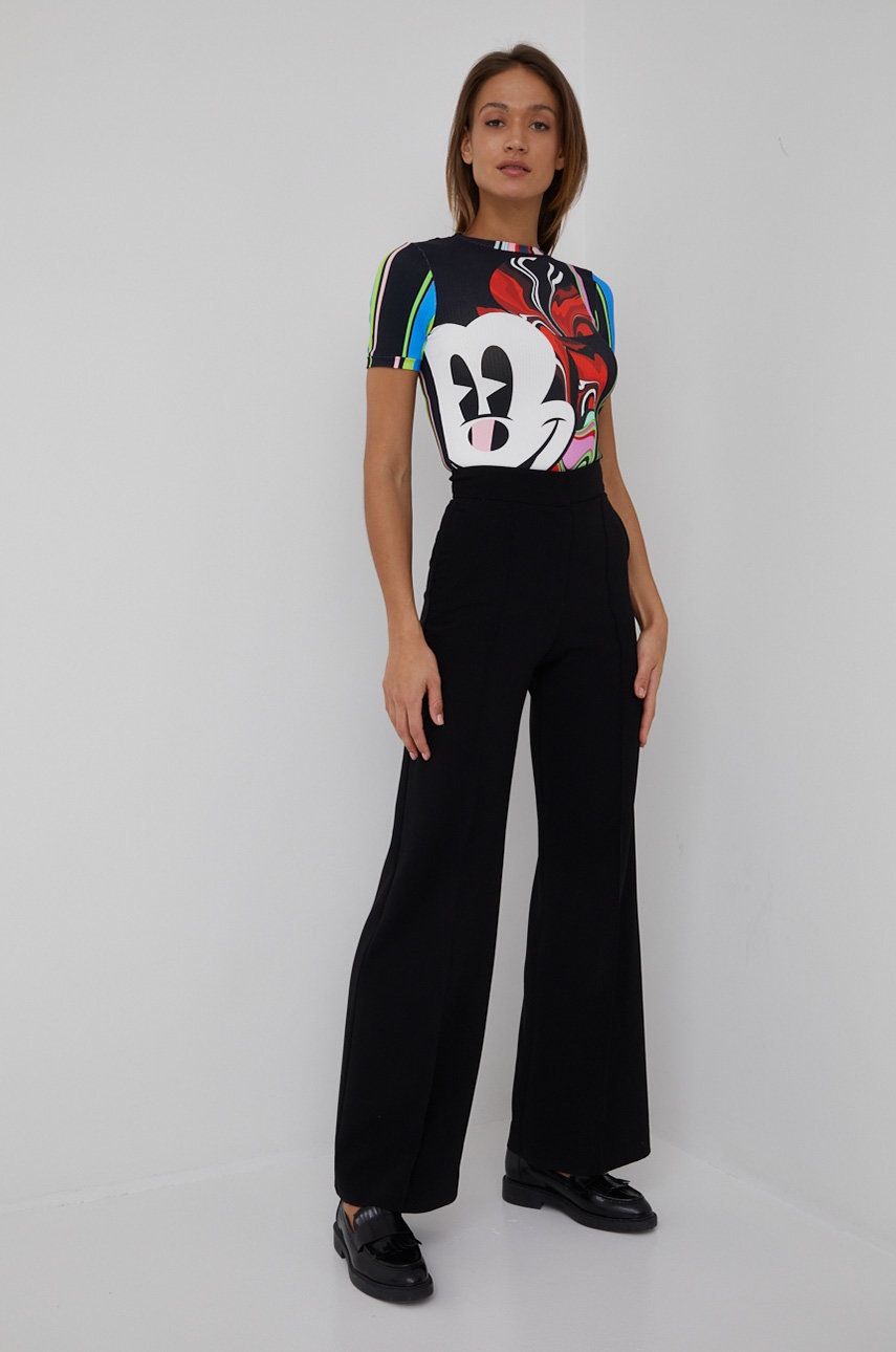 

Тениска Desigual дамска в черно, Черен