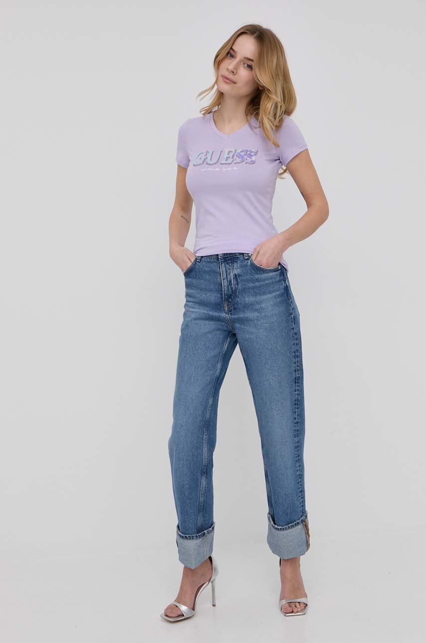 

Футболка Guess жіночий колір фіолетовий
