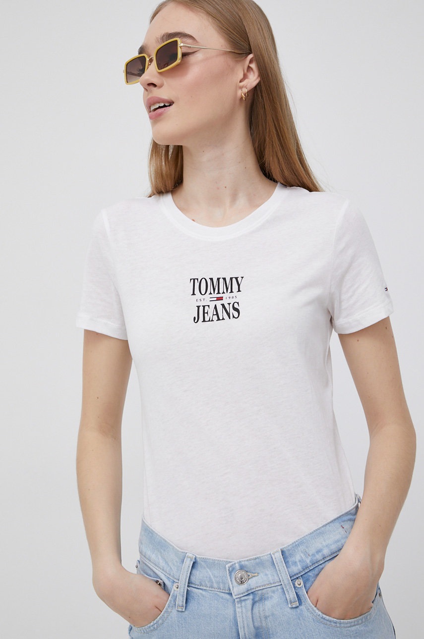 

Тениска Tommy Jeans дамска в бяло, Бял