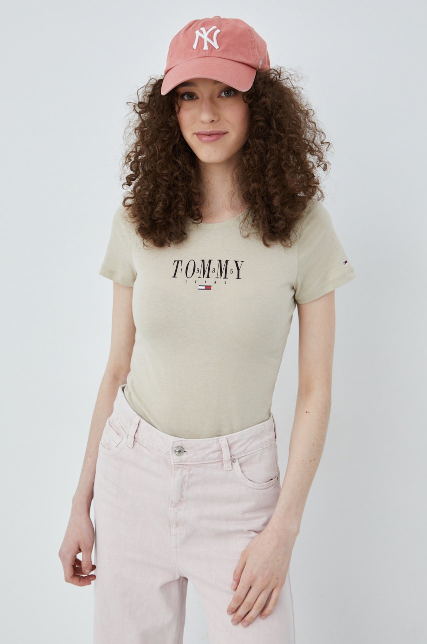 

Тениска Tommy Jeans в бежово, Бежов