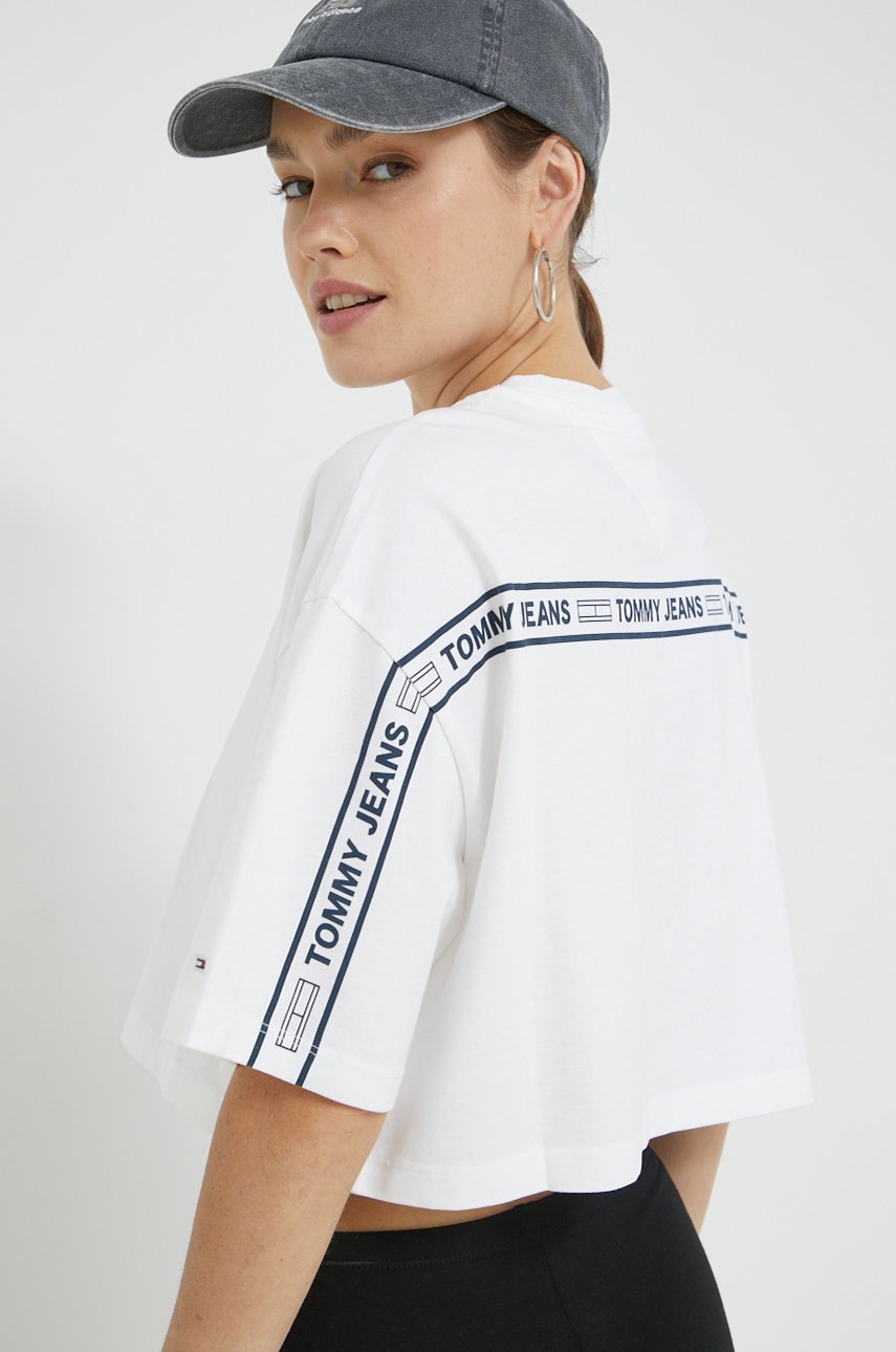 

Памучна тениска Tommy Jeans в бяло, Бял