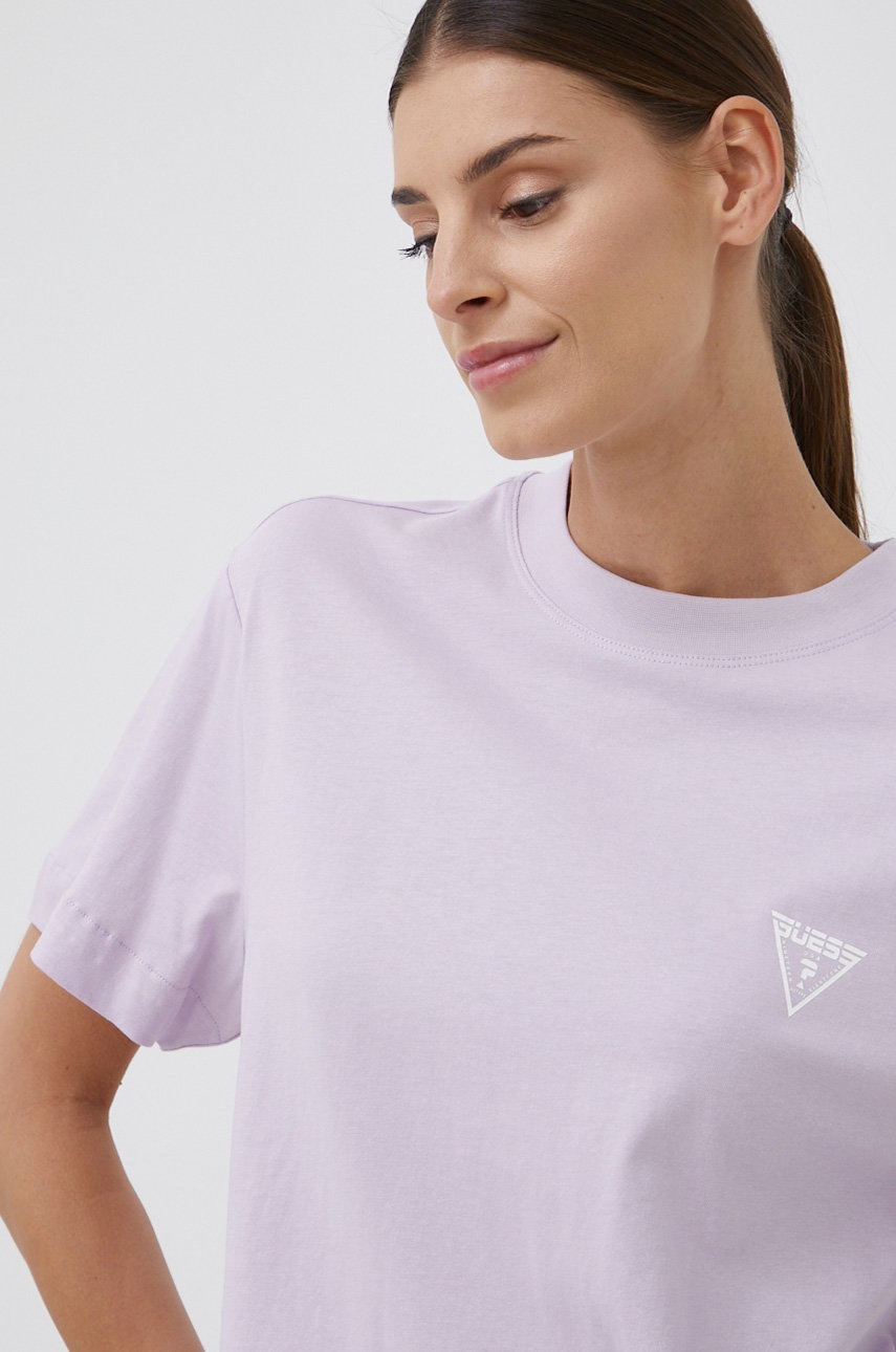 

Хлопковая футболка Guess цвет фиолетовый