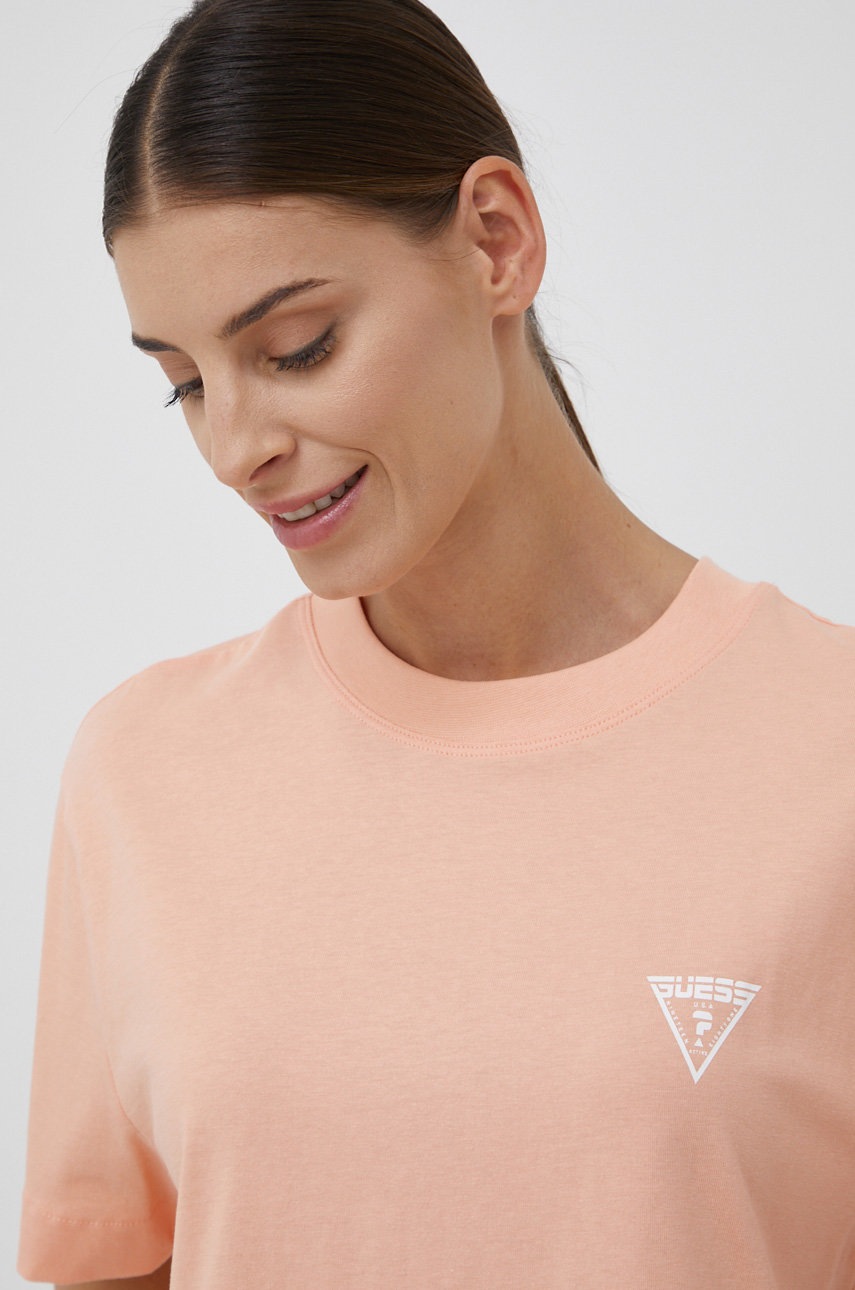 

Хлопковая футболка Guess цвет оранжевый