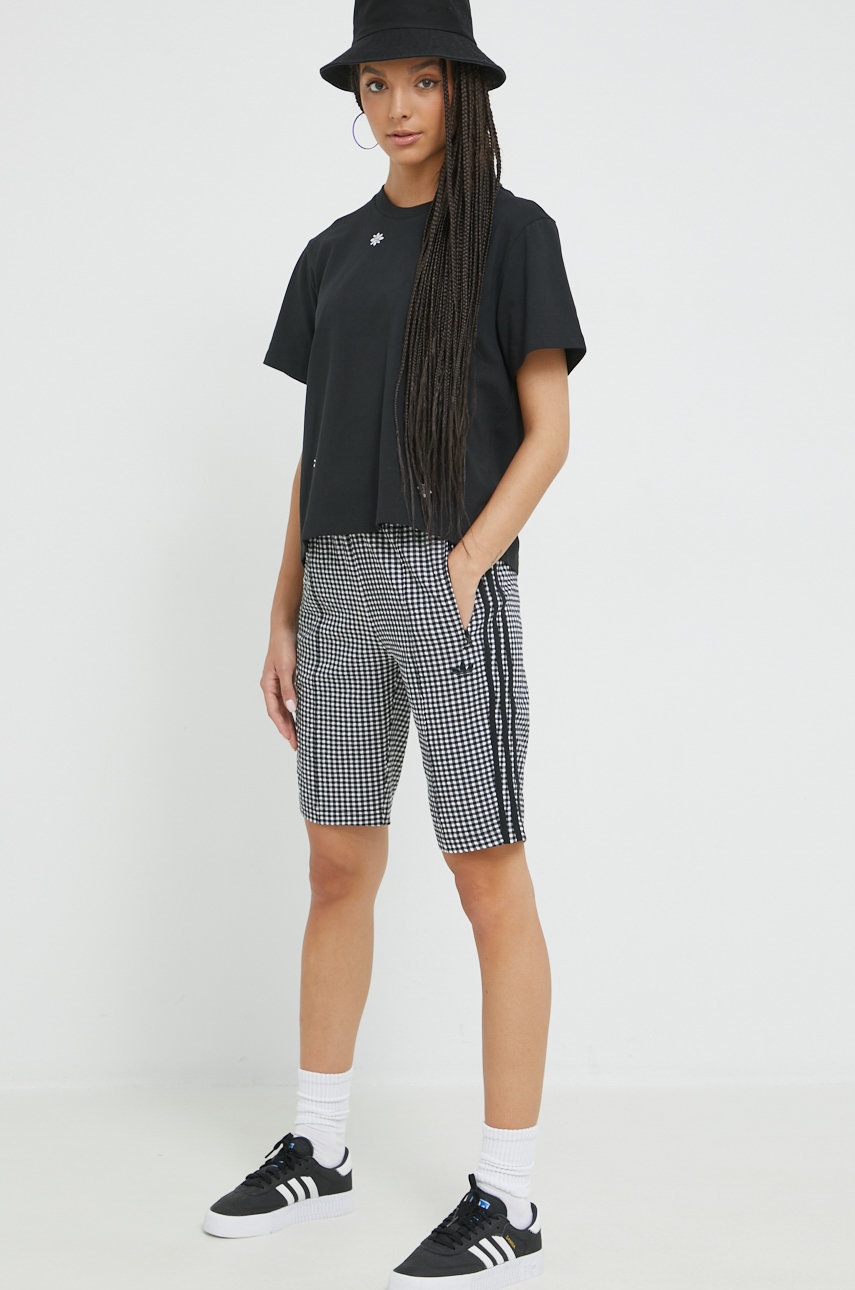 

Хлопковая футболка adidas Originals цвет чёрный