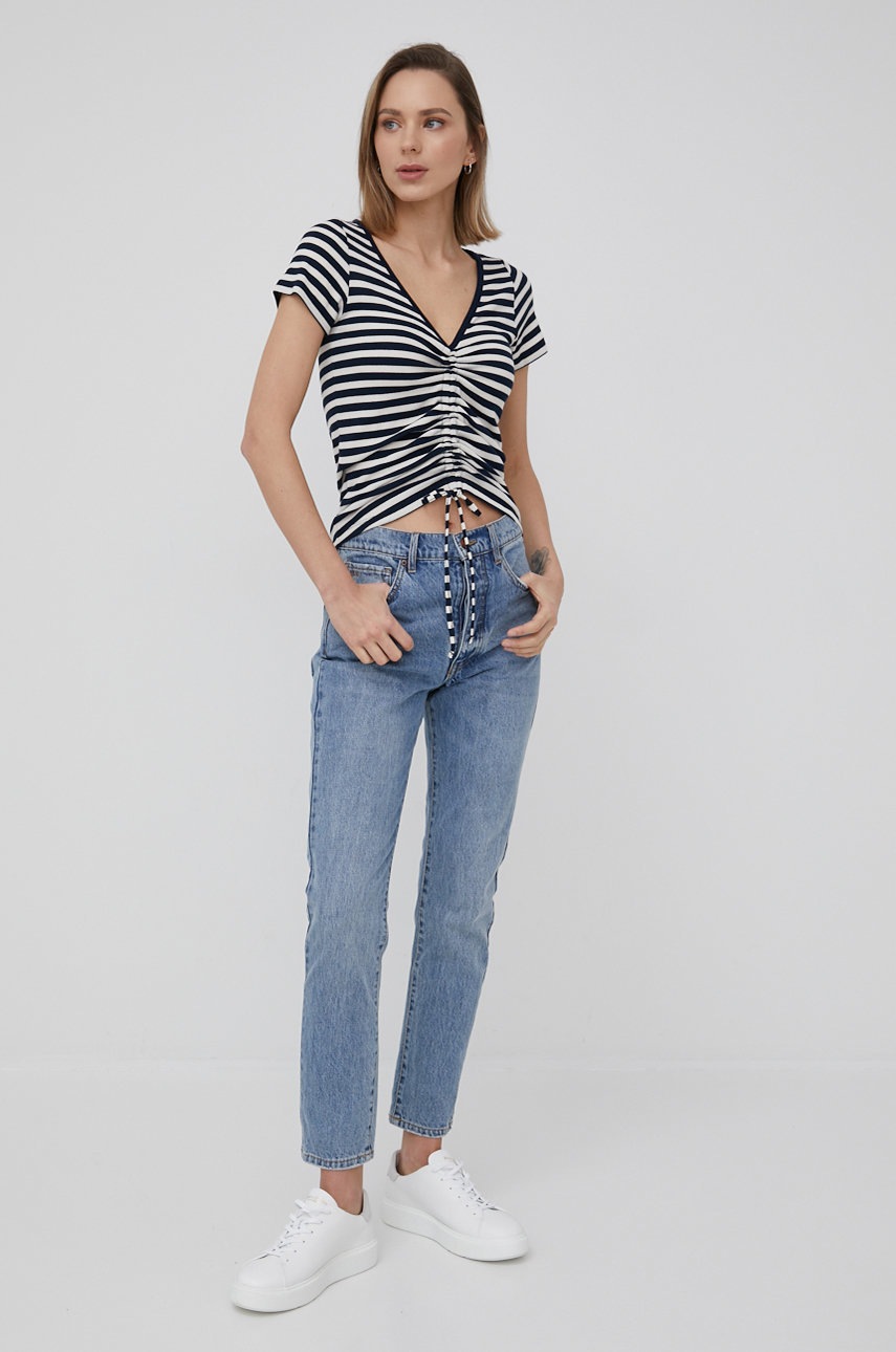 

Футболка Pepe Jeans Carina женская цвет белый