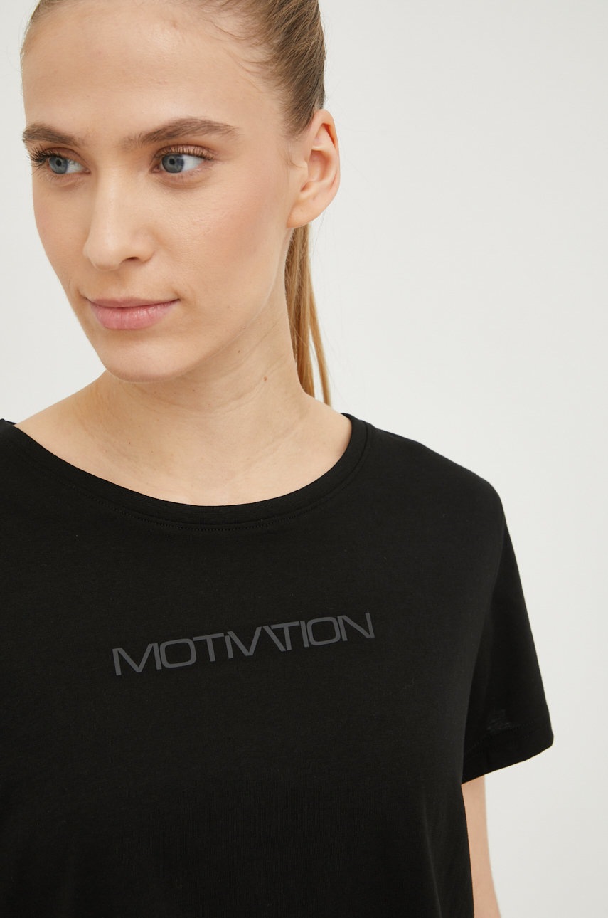 

Памучна тениска 4F в черно, Черен