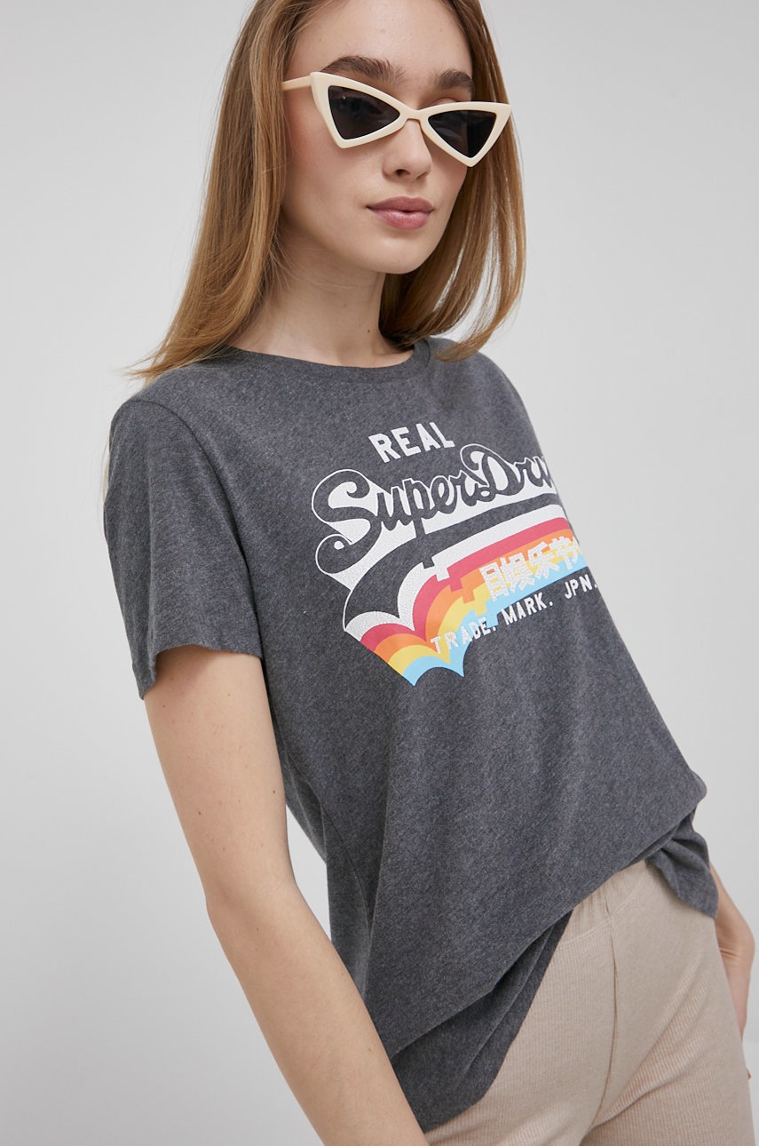 

Тениска Superdry дамски в сиво, Сив