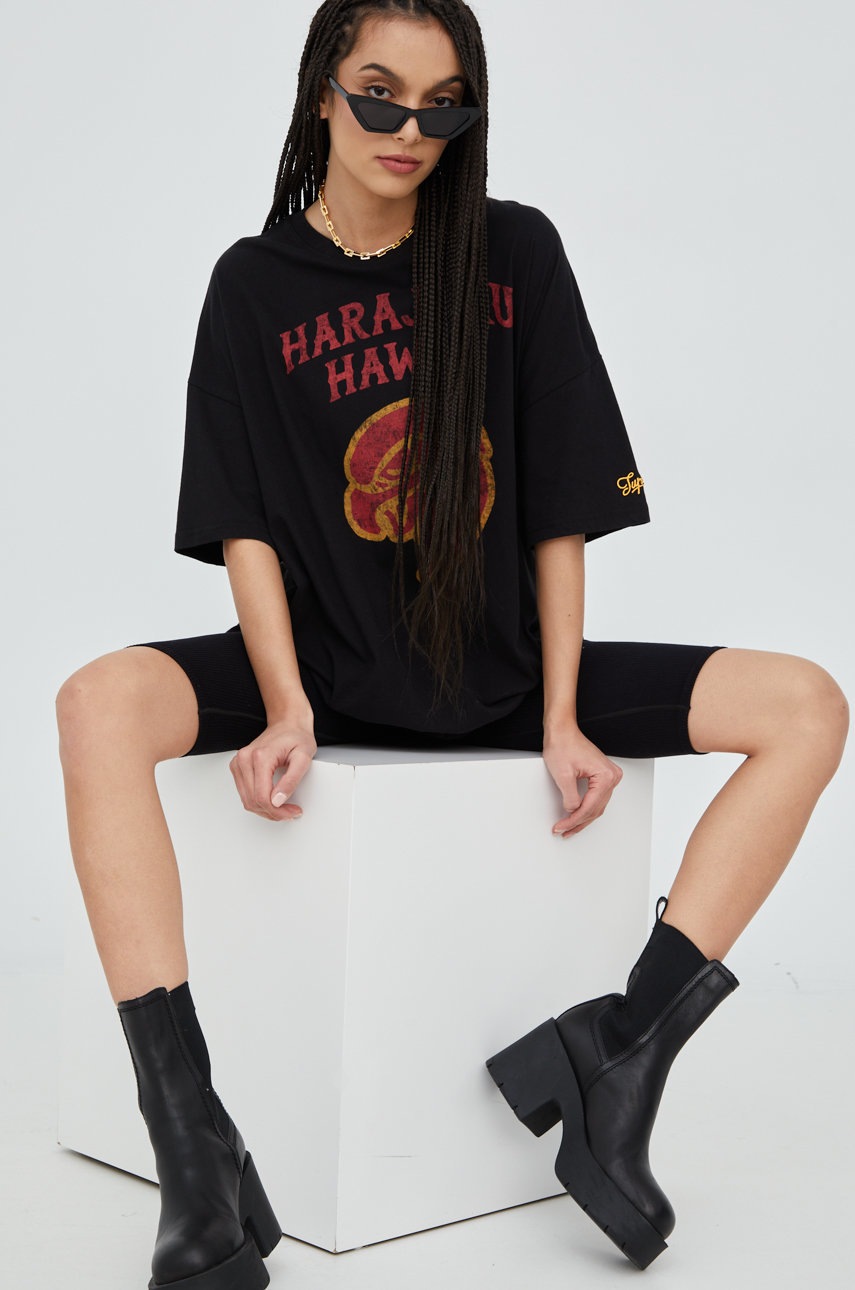 

Памучна тениска Superdry в черно, Черен
