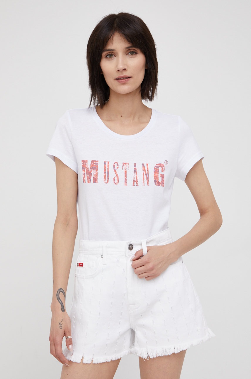 

Памучна тениска Mustang в бяло, Бял