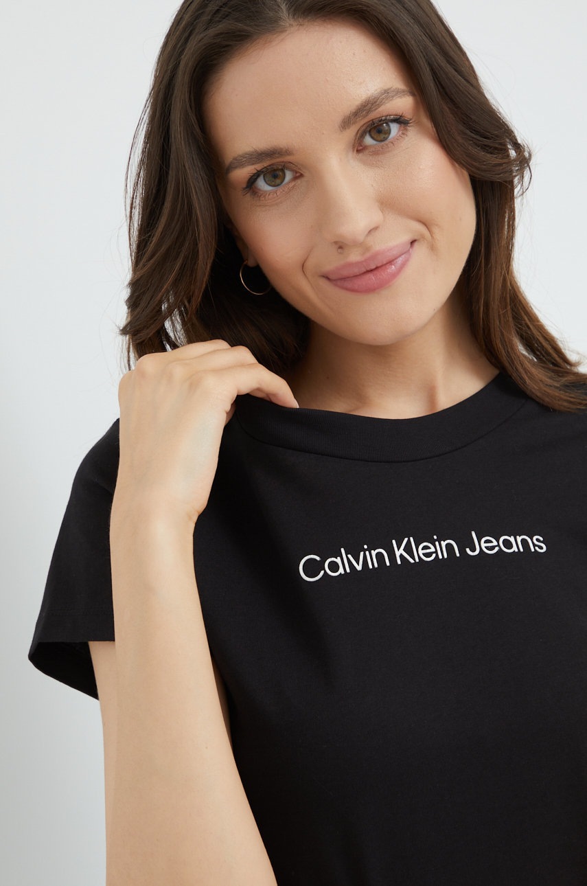

Памучна тениска Calvin Klein Jeans в черно, Черен