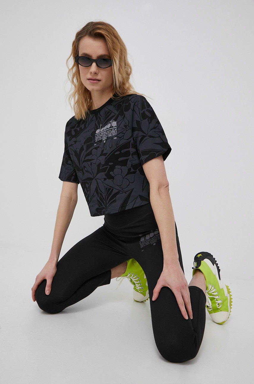 

Памучна тениска Diadora в черно, Черен