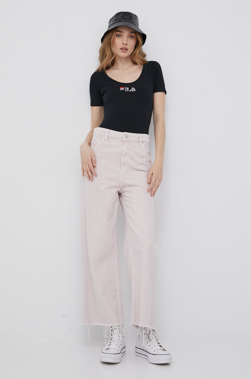 Μπλουζάκι Fila γυναικεία, χρώμα: μαύρο φωτογραφία